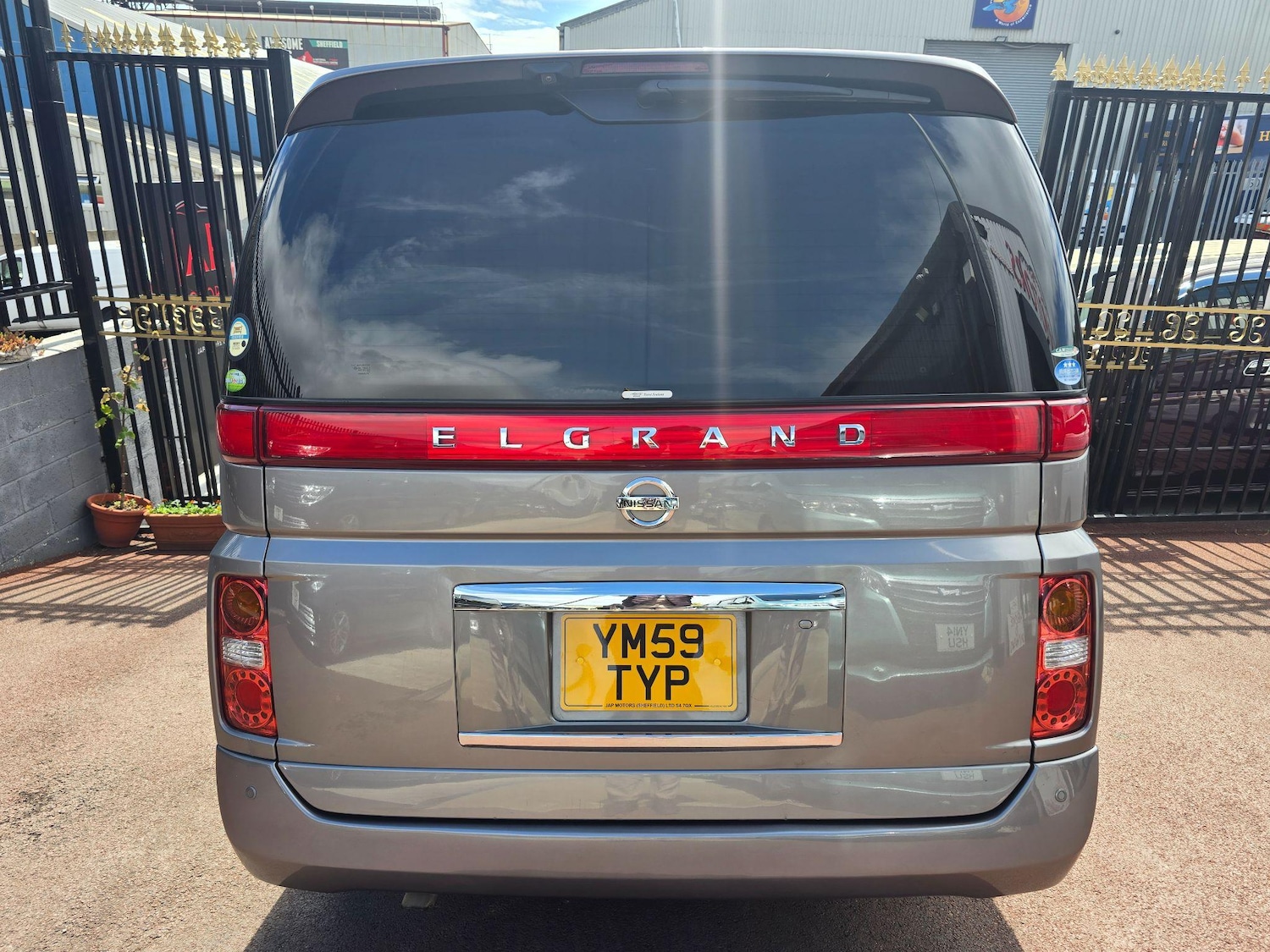 Used Nissan Elgrand 2025 for sale - 76988241: Photo 8