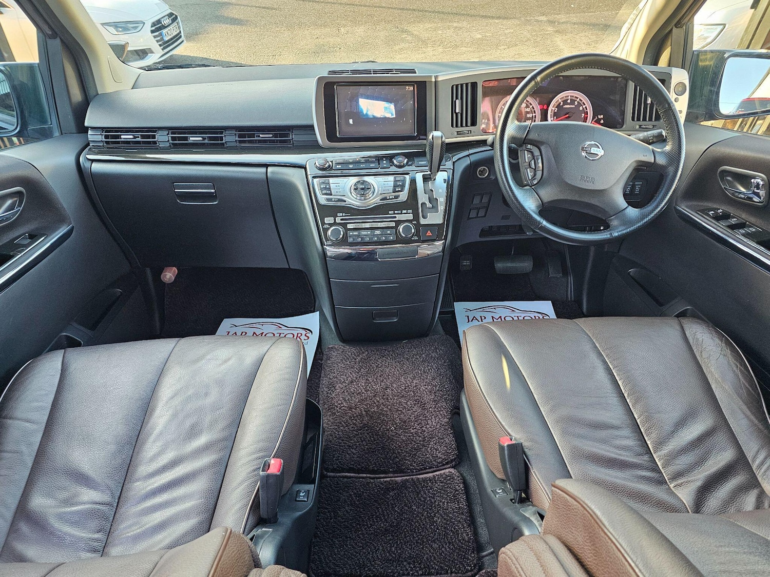 Used Nissan Elgrand 2025 for sale - 77084755: Photo 13