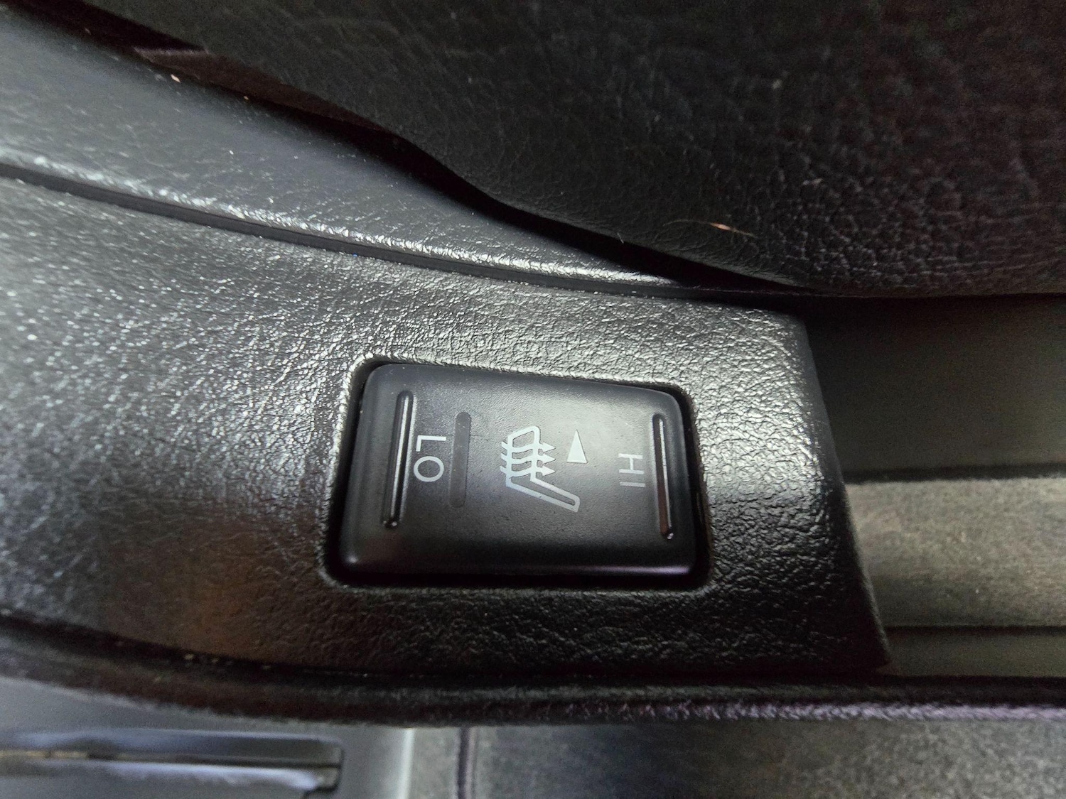 Used Nissan Elgrand 2025 for sale - 77084755: Photo 44