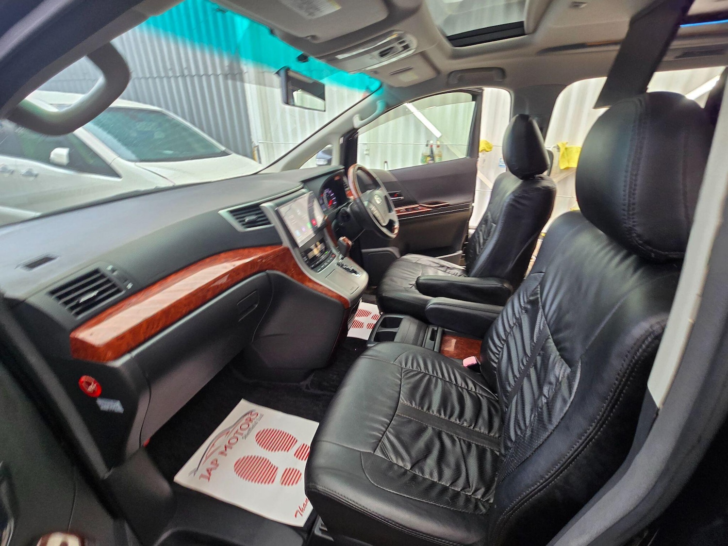 Used Toyota Alphard for sale - 76992673: Photo 14