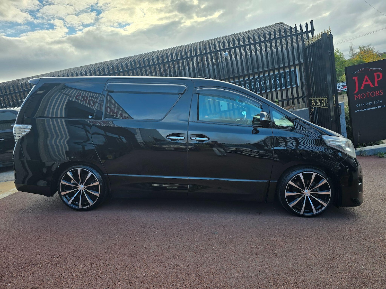 Used Toyota Alphard for sale - 76992673: Photo 25