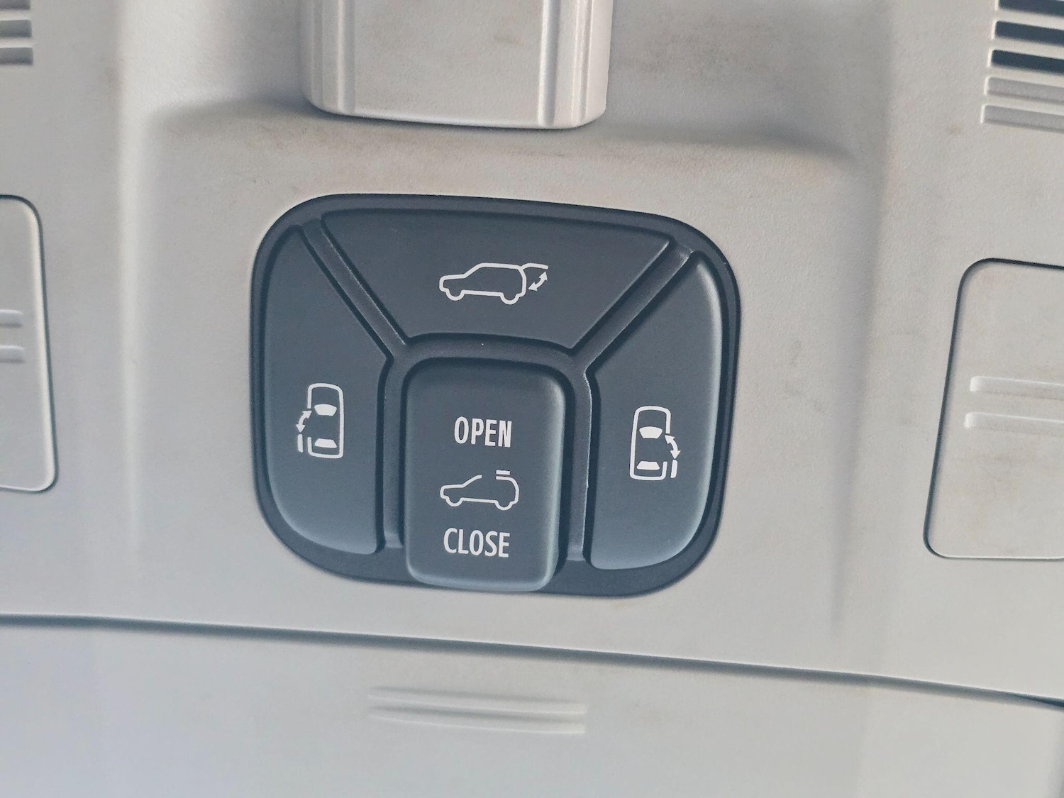 Used Toyota Alphard for sale - 76992673: Photo 29