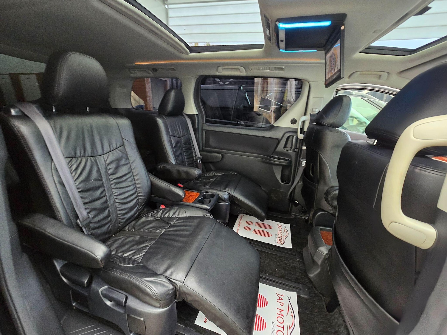 Used Toyota Alphard for sale - 76992673: Photo 3