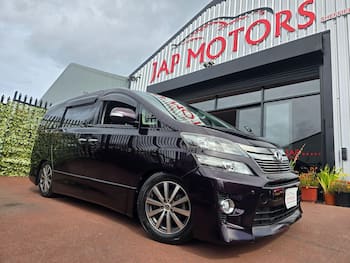 Used Toyota Vellfire 2013 for sale - 79726420: Photo