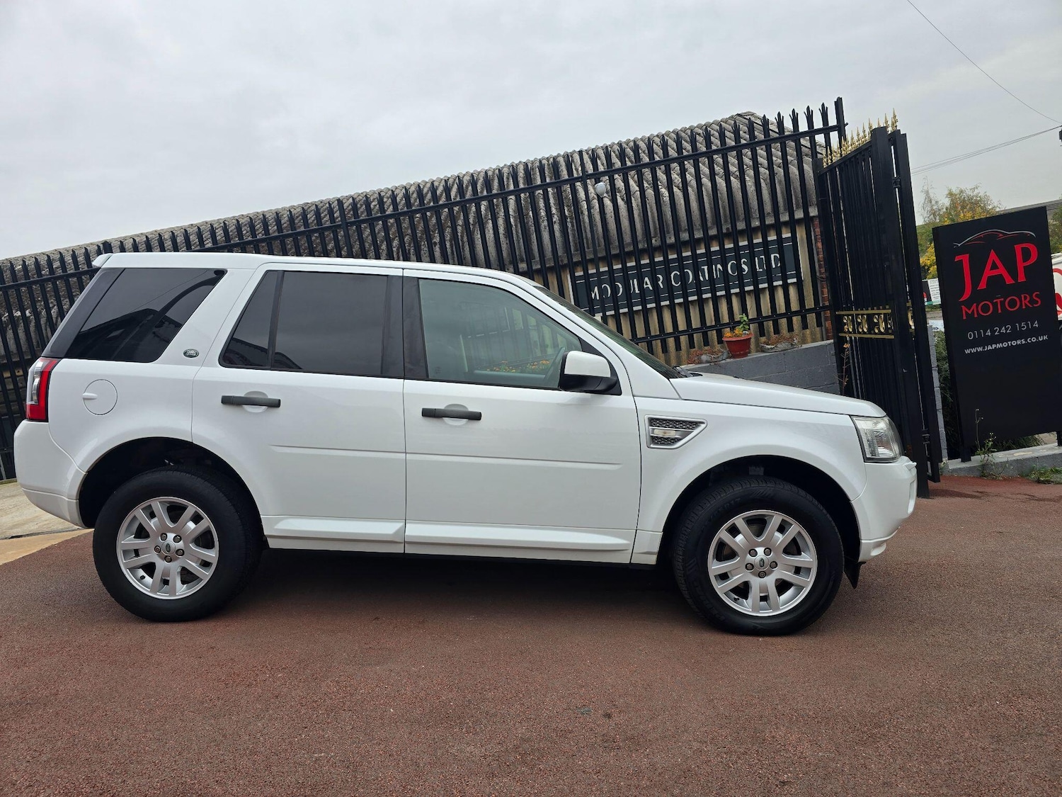 Used Land Rover Freelander 2 2011 for sale - 76306146: Photo 18