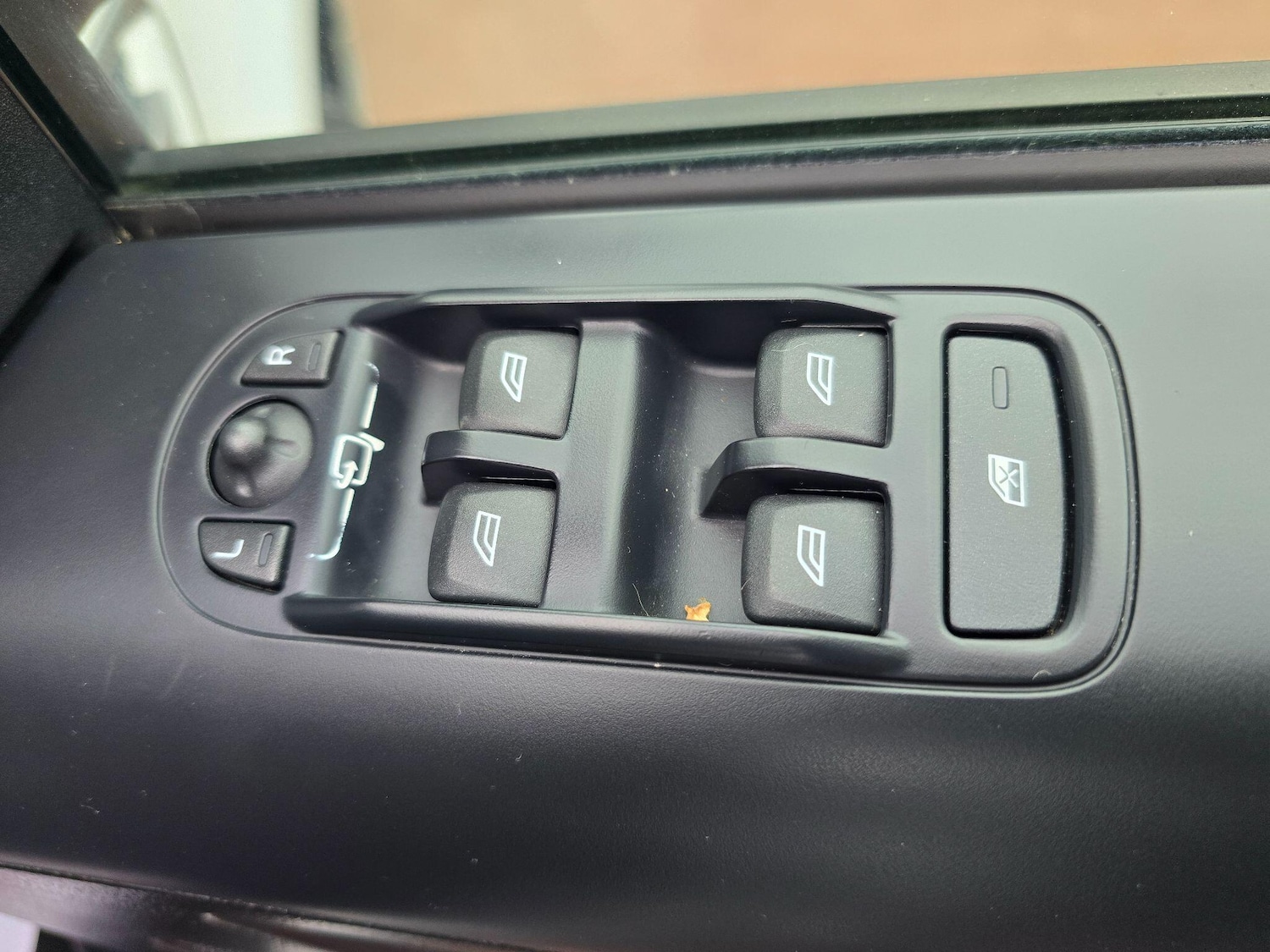 Used Land Rover Freelander 2 2011 for sale - 76306146: Photo 34