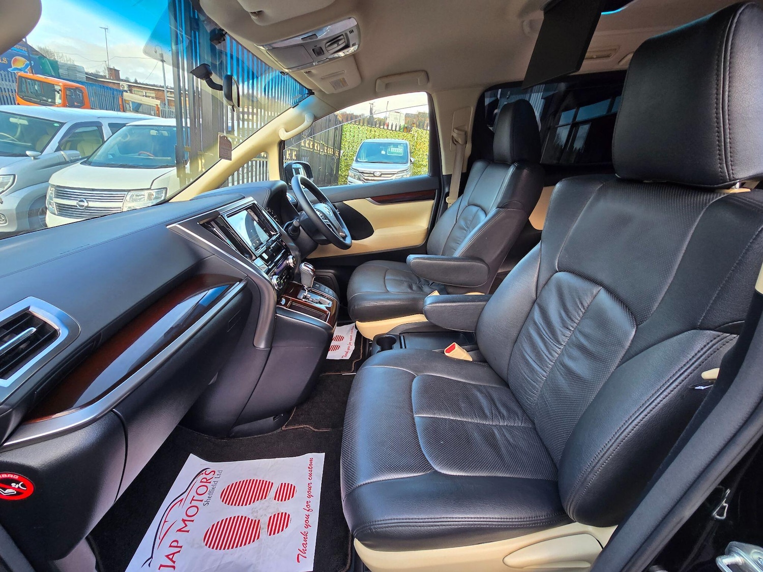 Used Toyota Vellfire 2025 for sale - 76865497: Photo 12