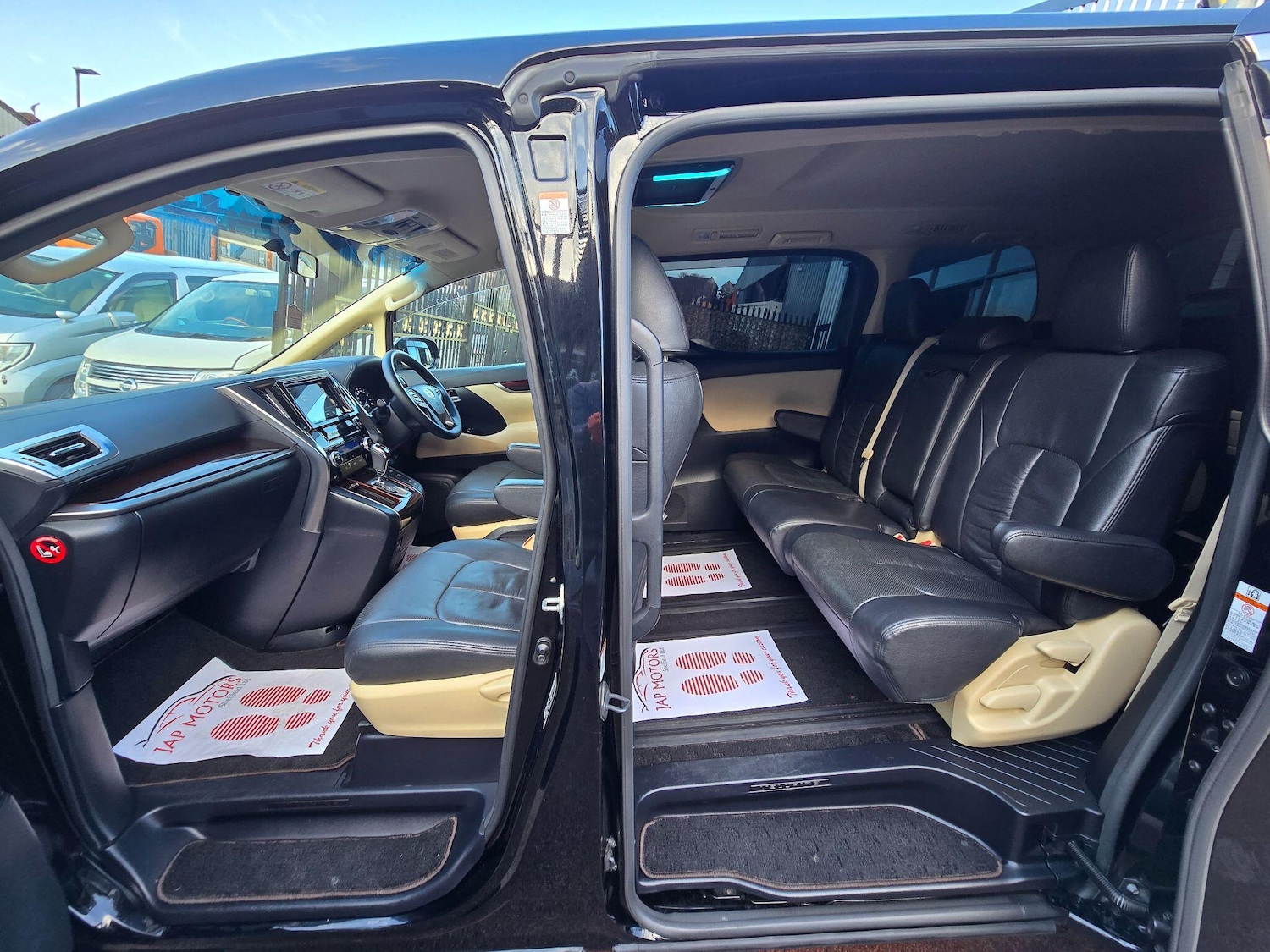 Used Toyota Vellfire 2025 for sale - 76865497: Photo 13