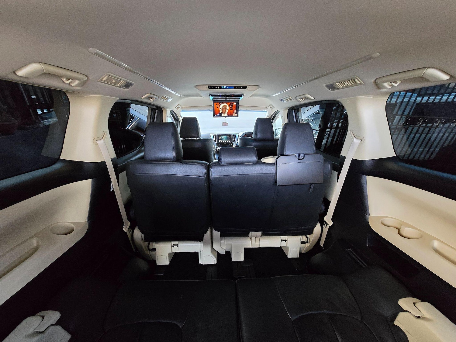 Used Toyota Vellfire 2025 for sale - 76865497: Photo 17