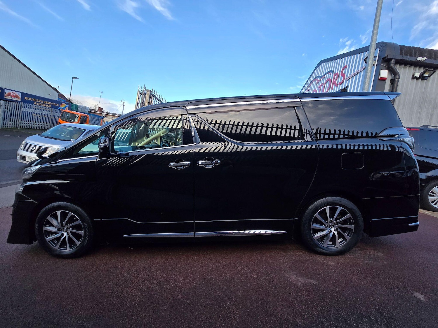 Used Toyota Vellfire 2025 for sale - 76865497: Photo 24