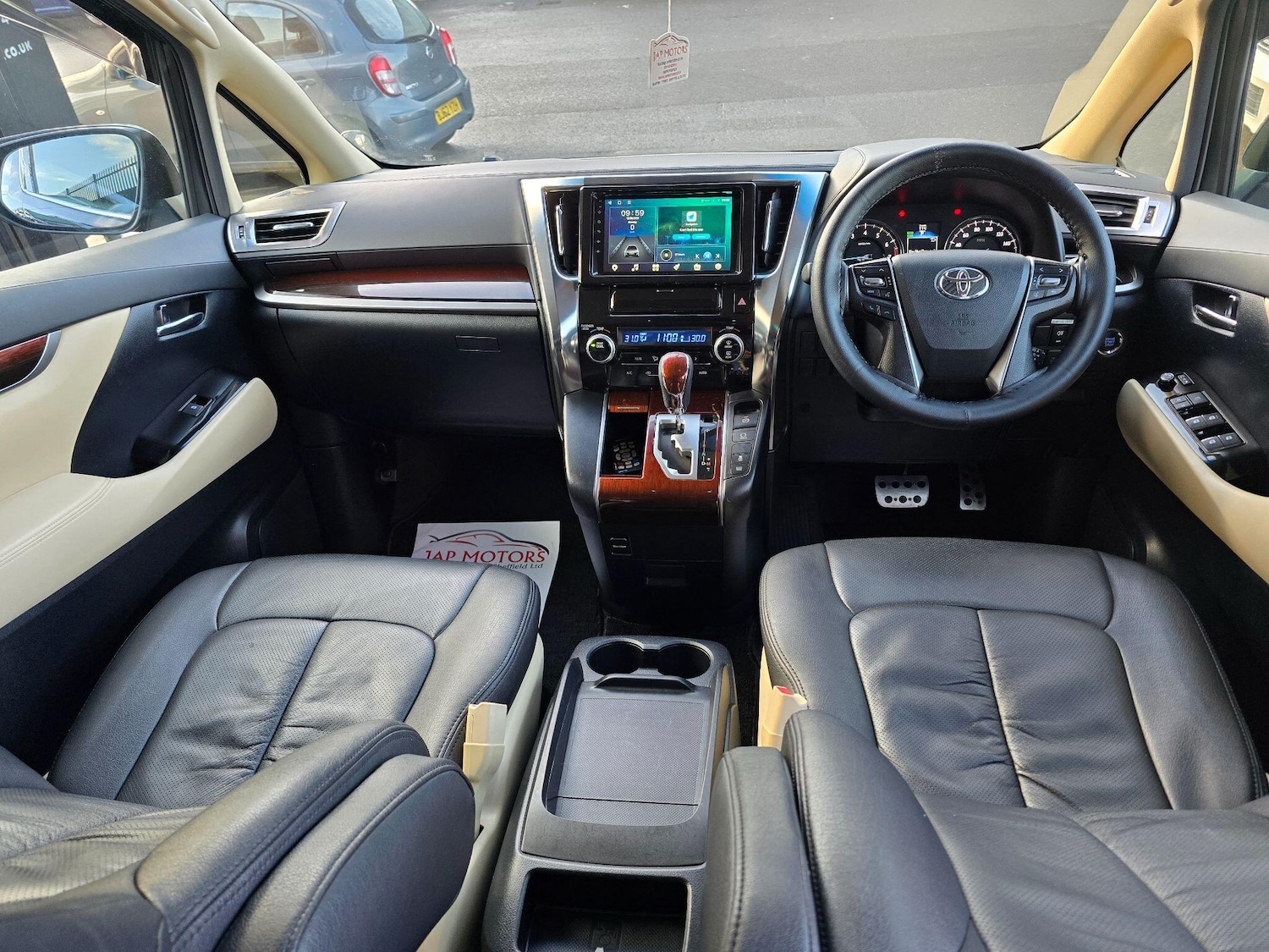 Used Toyota Vellfire 2025 for sale - 76865497: Photo 27