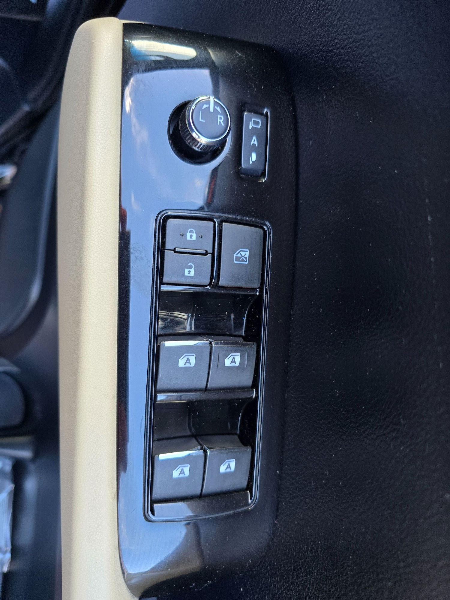 Used Toyota Vellfire 2025 for sale - 76865497: Photo 38