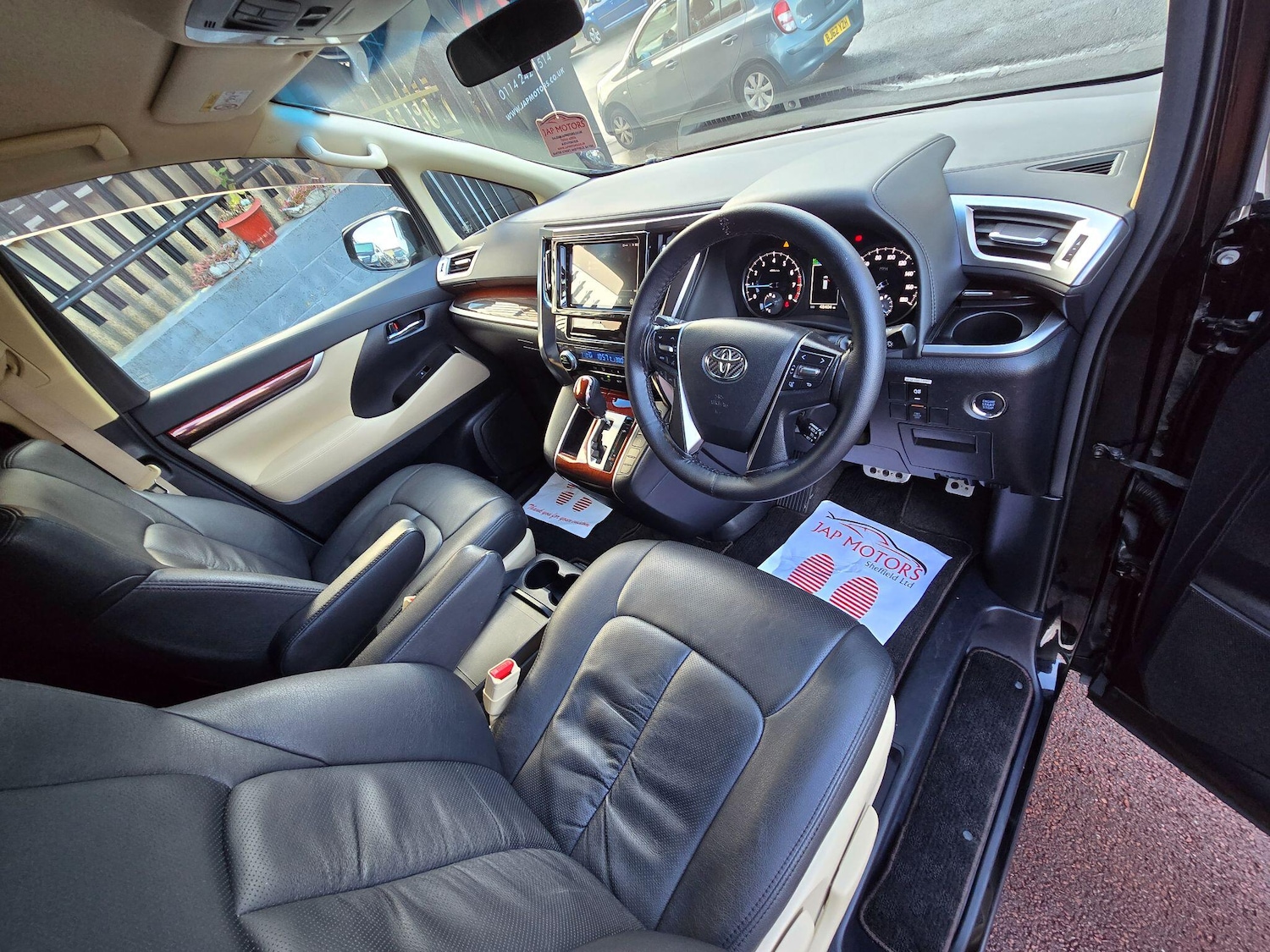 Used Toyota Vellfire 2025 for sale - 76865497: Photo 4