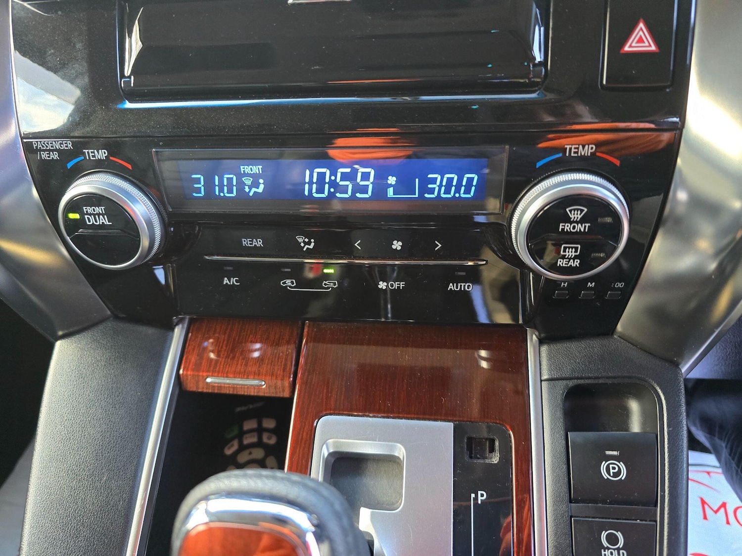 Used Toyota Vellfire 2025 for sale - 76865497: Photo 43