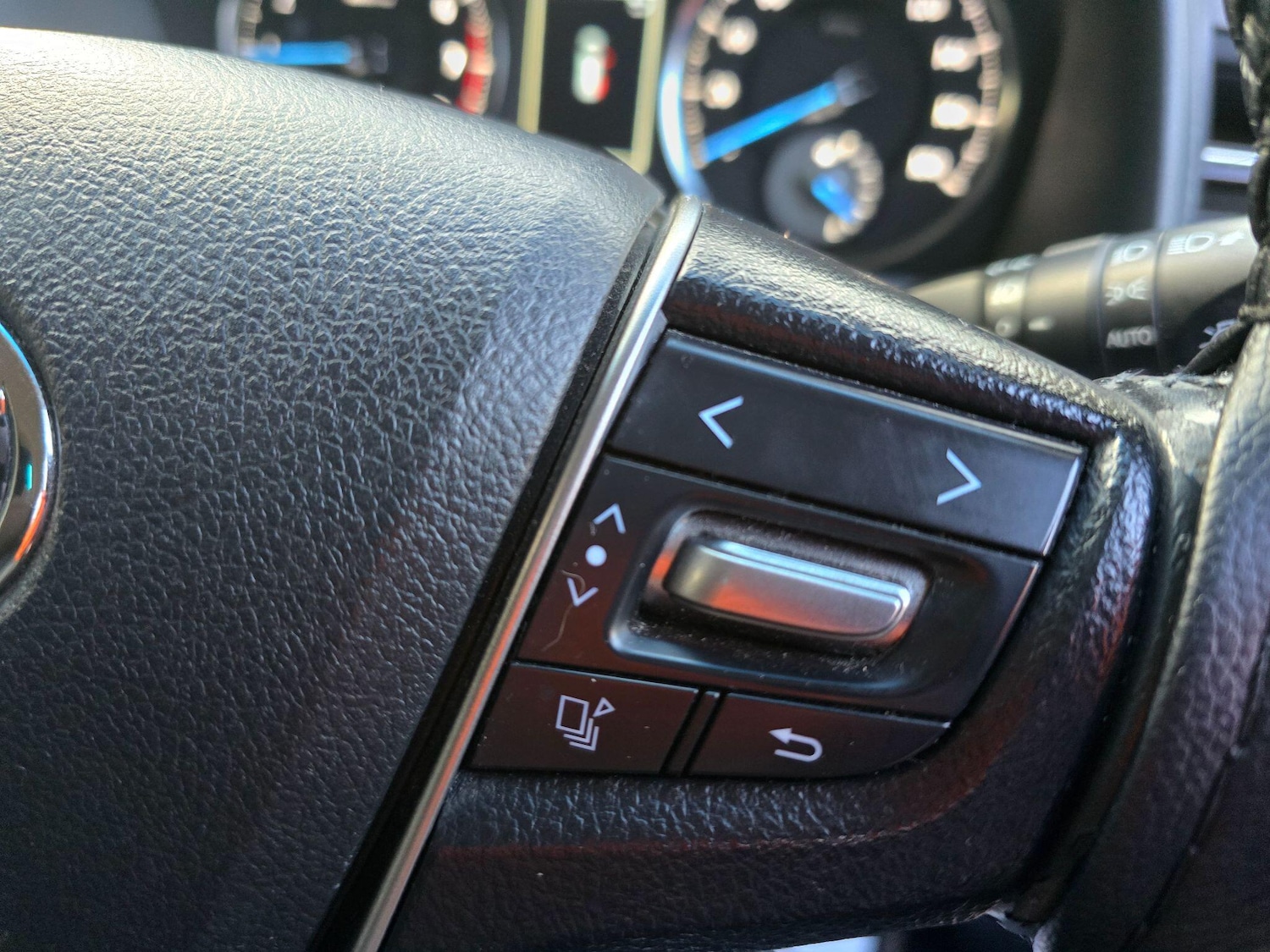 Used Toyota Vellfire 2025 for sale - 76865497: Photo 44