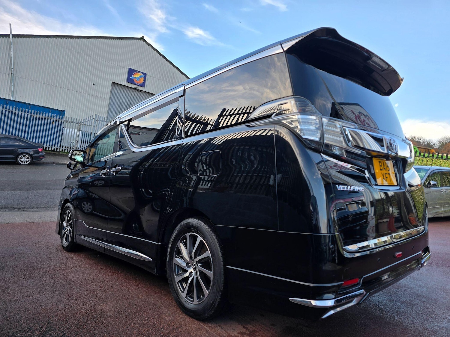 Used Toyota Vellfire 2025 for sale - 76865497: Photo 8