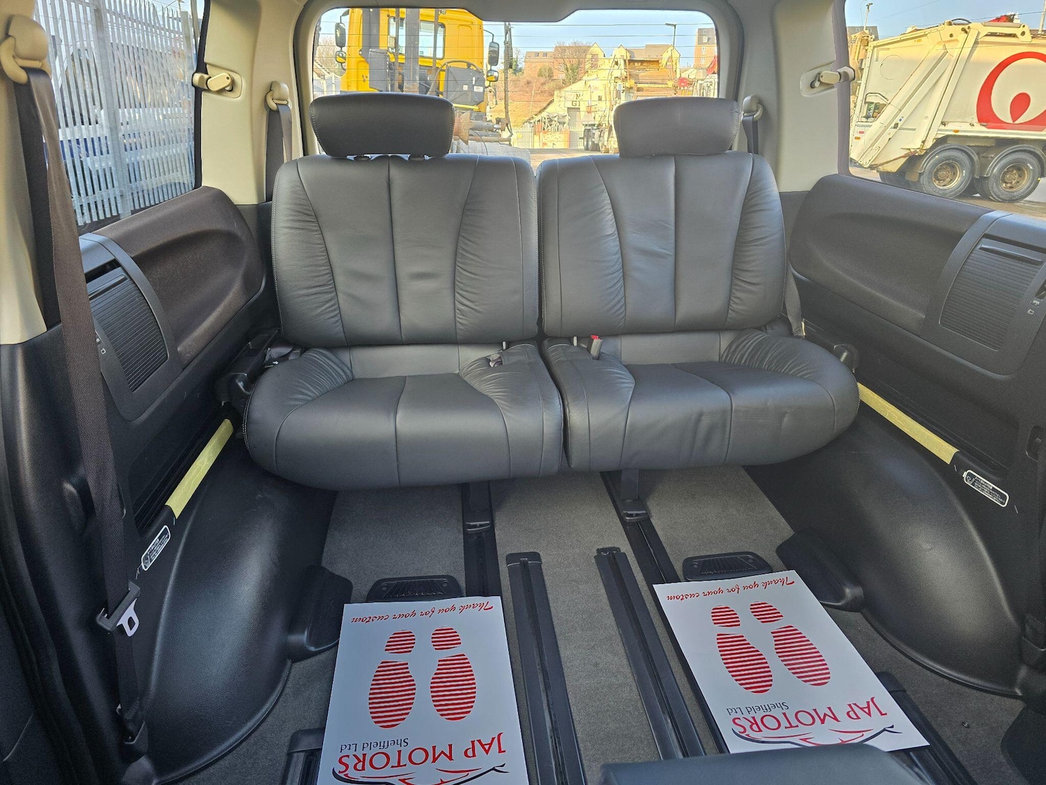 Used Nissan Elgrand for sale - 77793724: Photo 19