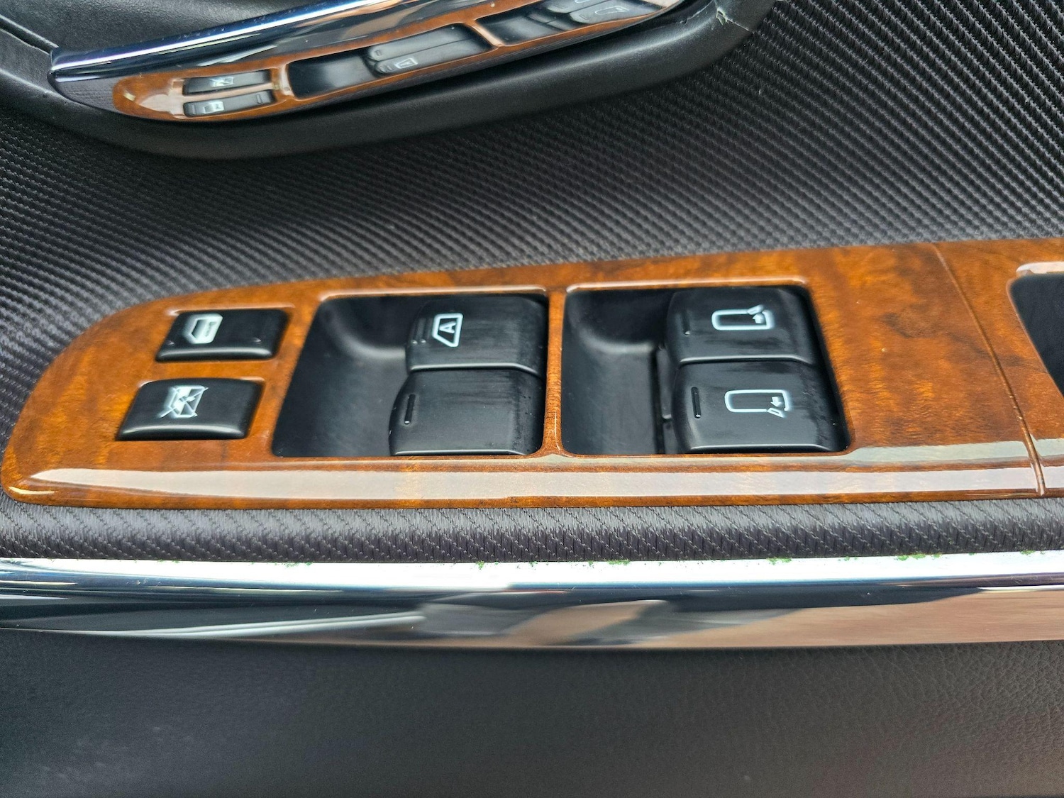 Used Nissan Elgrand for sale - 77793724: Photo 46