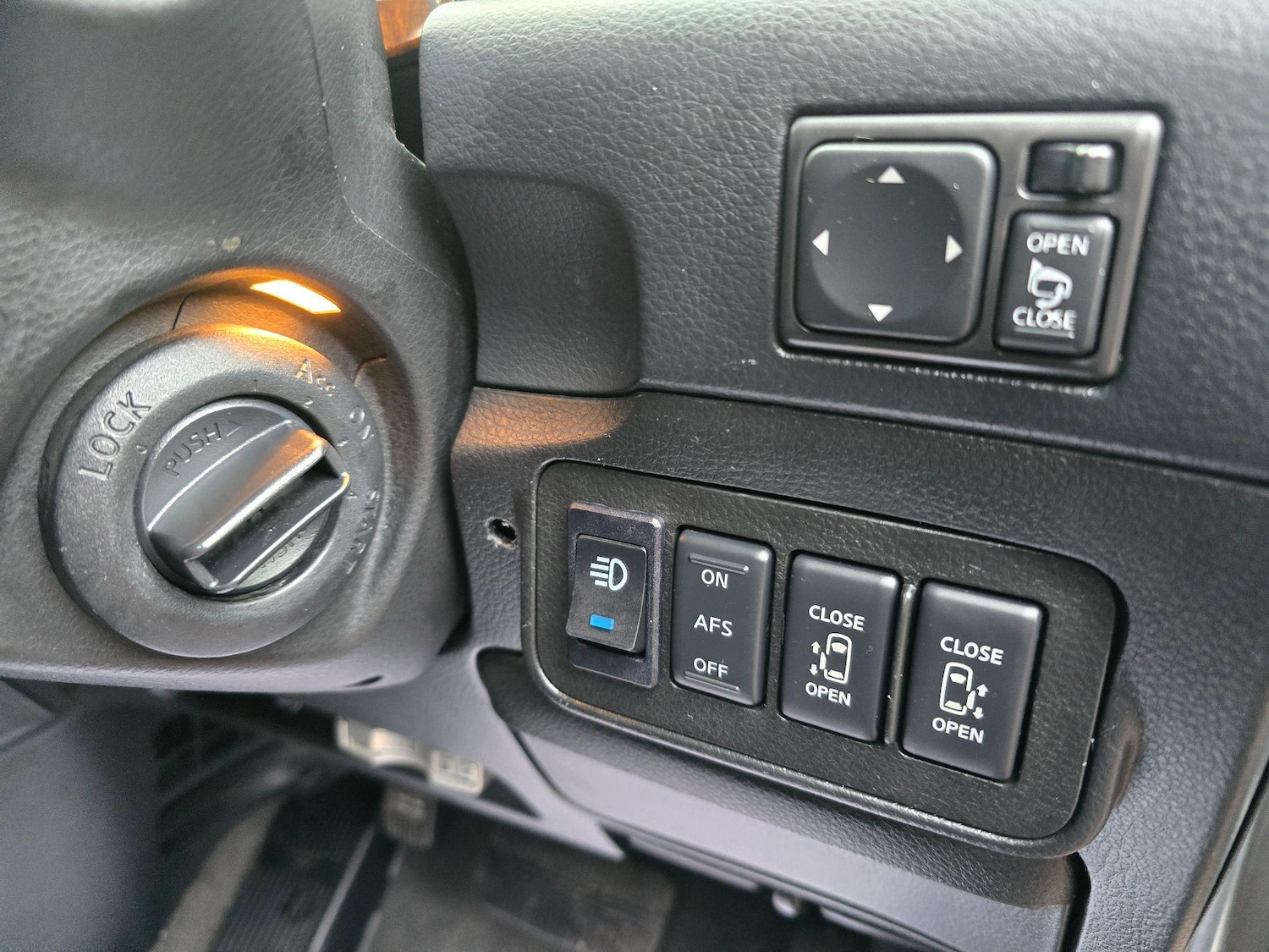 Used Nissan Elgrand for sale - 77793724: Photo 47