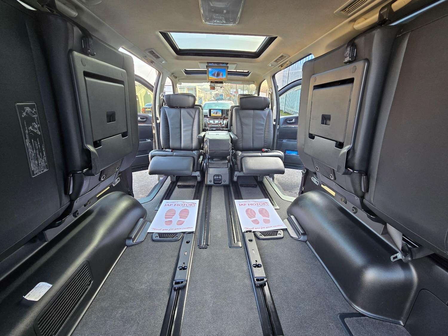 Used Nissan Elgrand for sale - 77793724: Photo 6