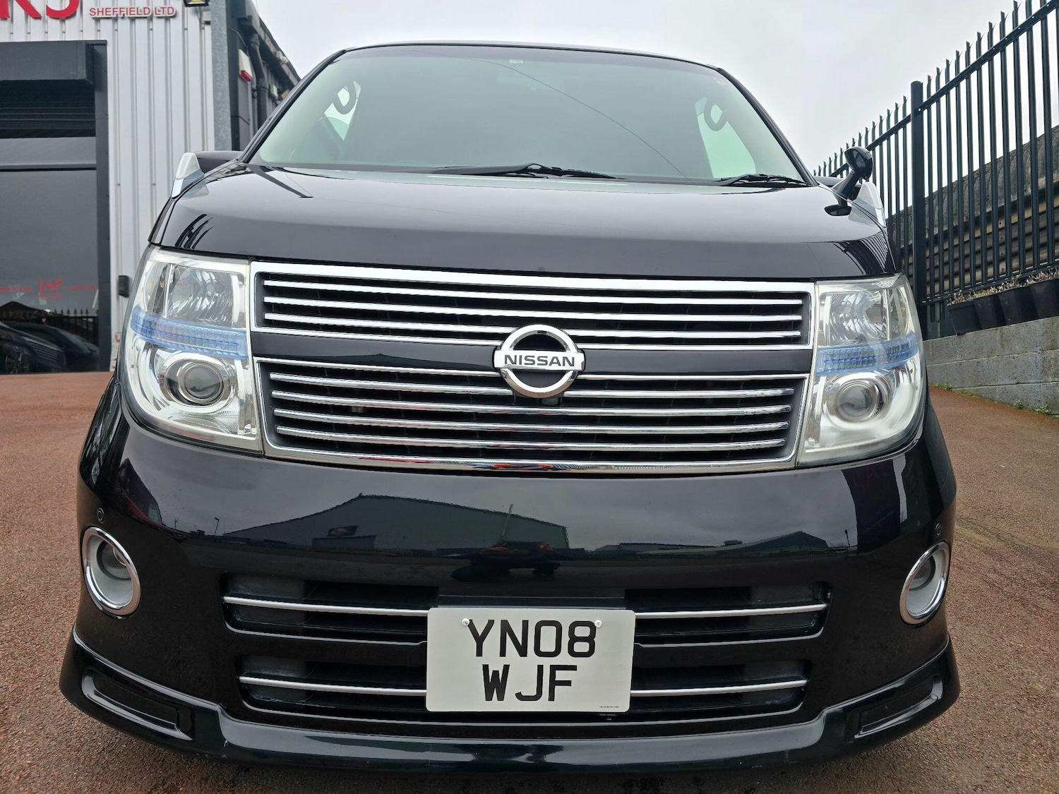 Used Nissan Elgrand for sale - 77793724: Photo 8