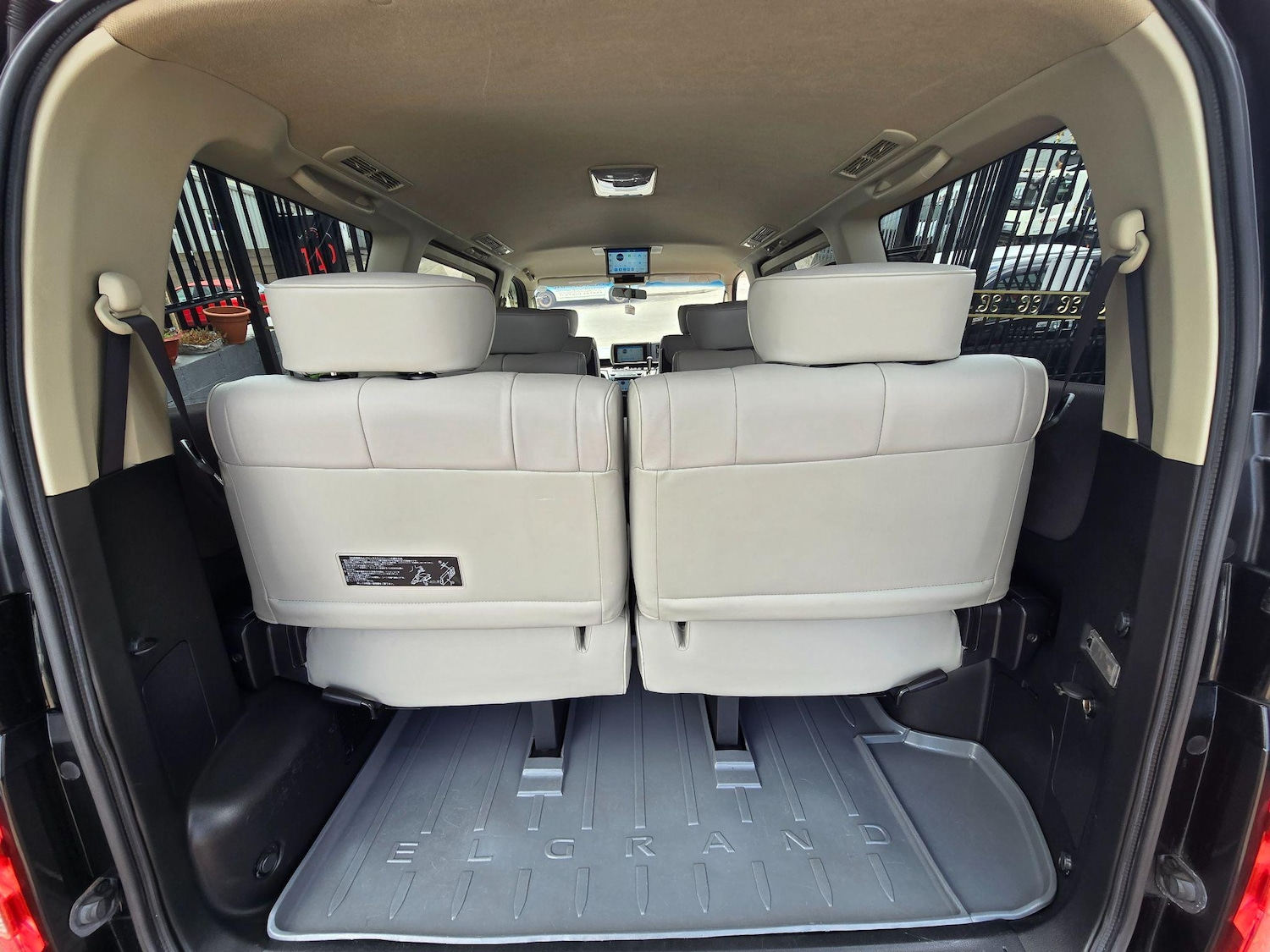 Used Nissan Elgrand 2025 for sale - 76988135: Photo 21