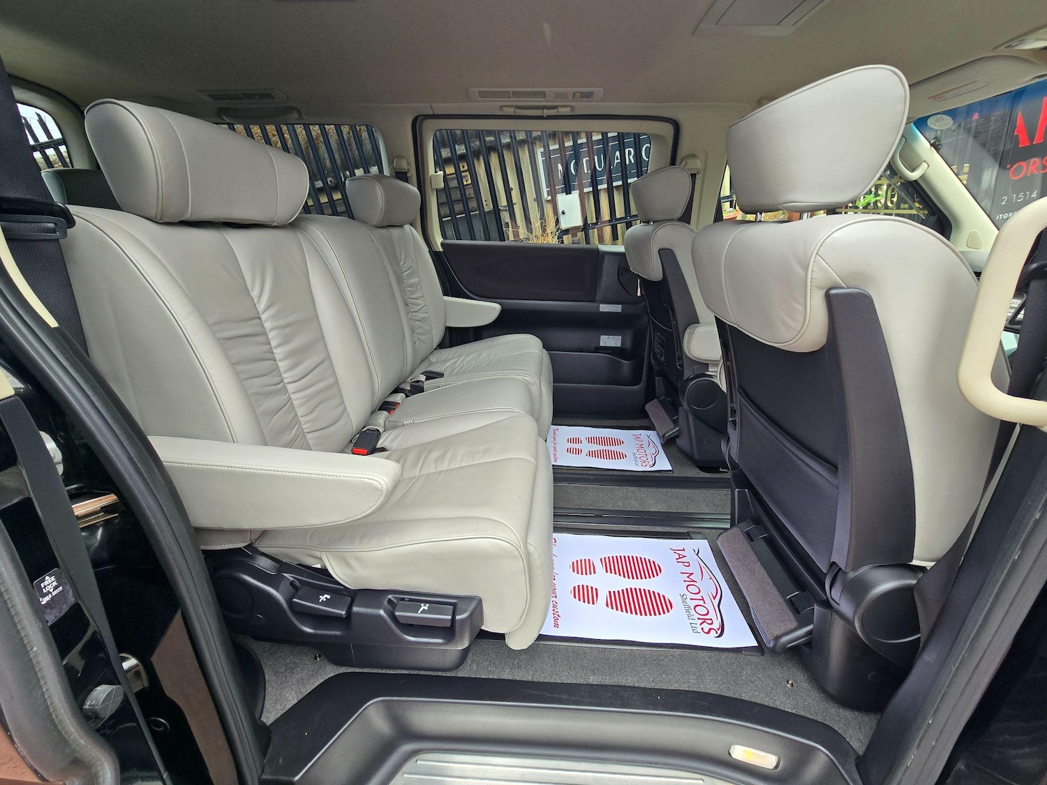 Used Nissan Elgrand 2025 for sale - 76988135: Photo 28