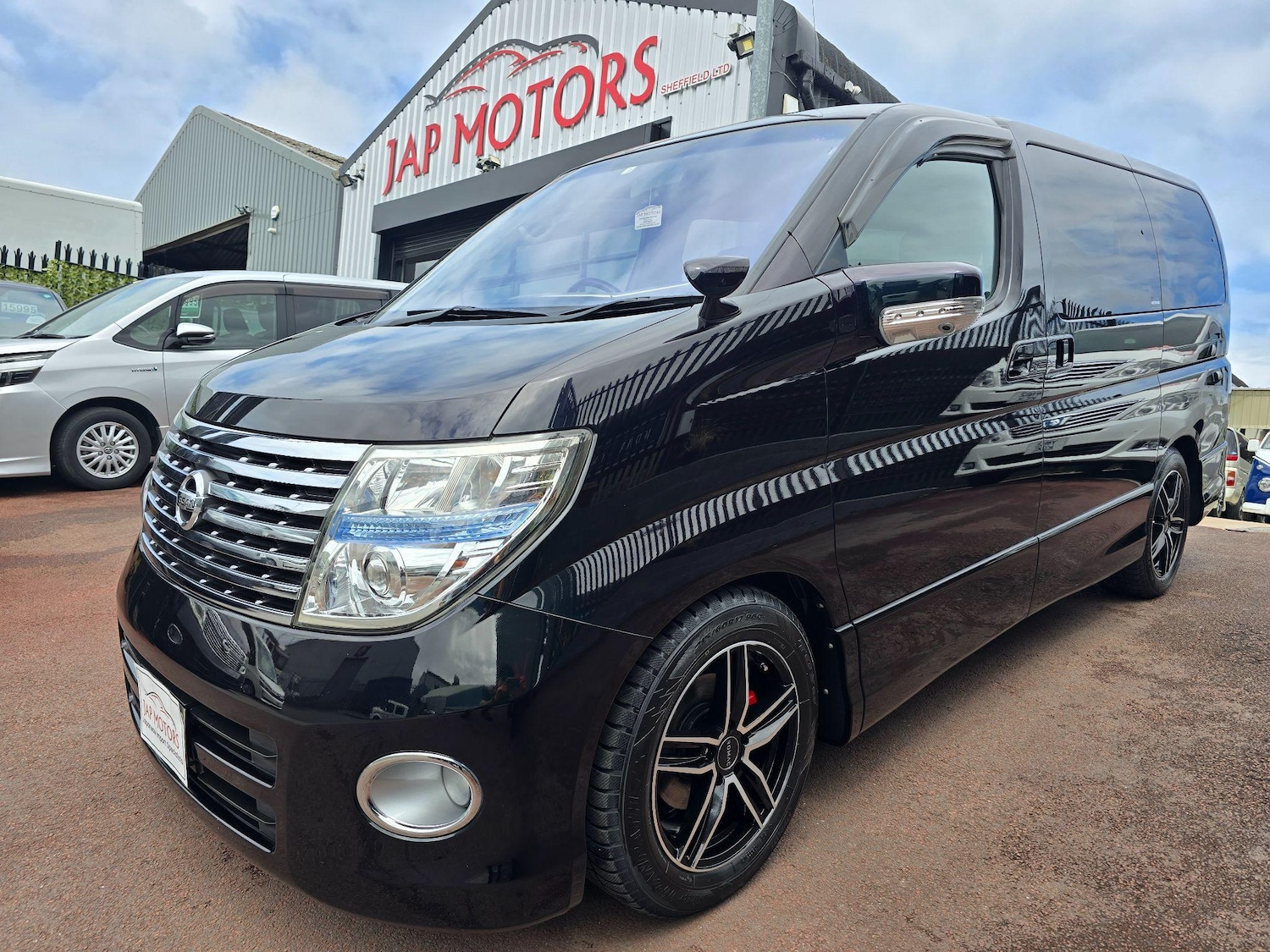 Used Nissan Elgrand 2025 for sale - 76988135: Photo 29