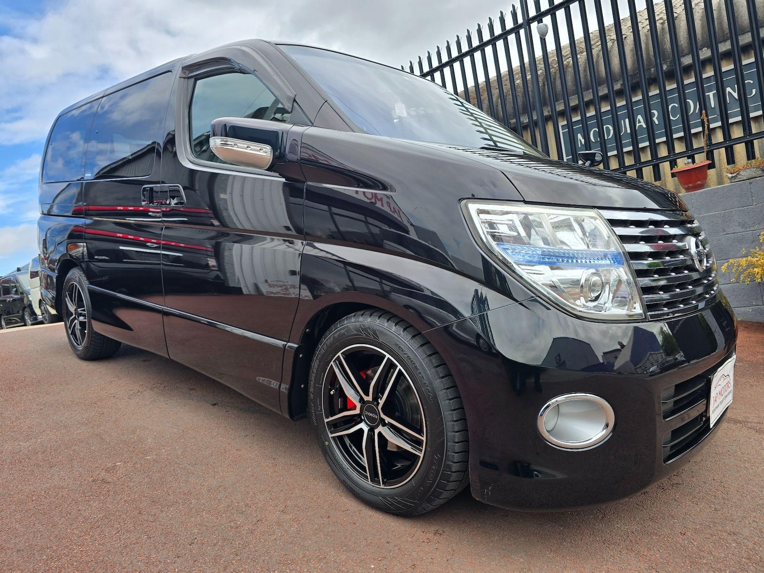 Used Nissan Elgrand 2025 for sale - 76988135: Photo 36