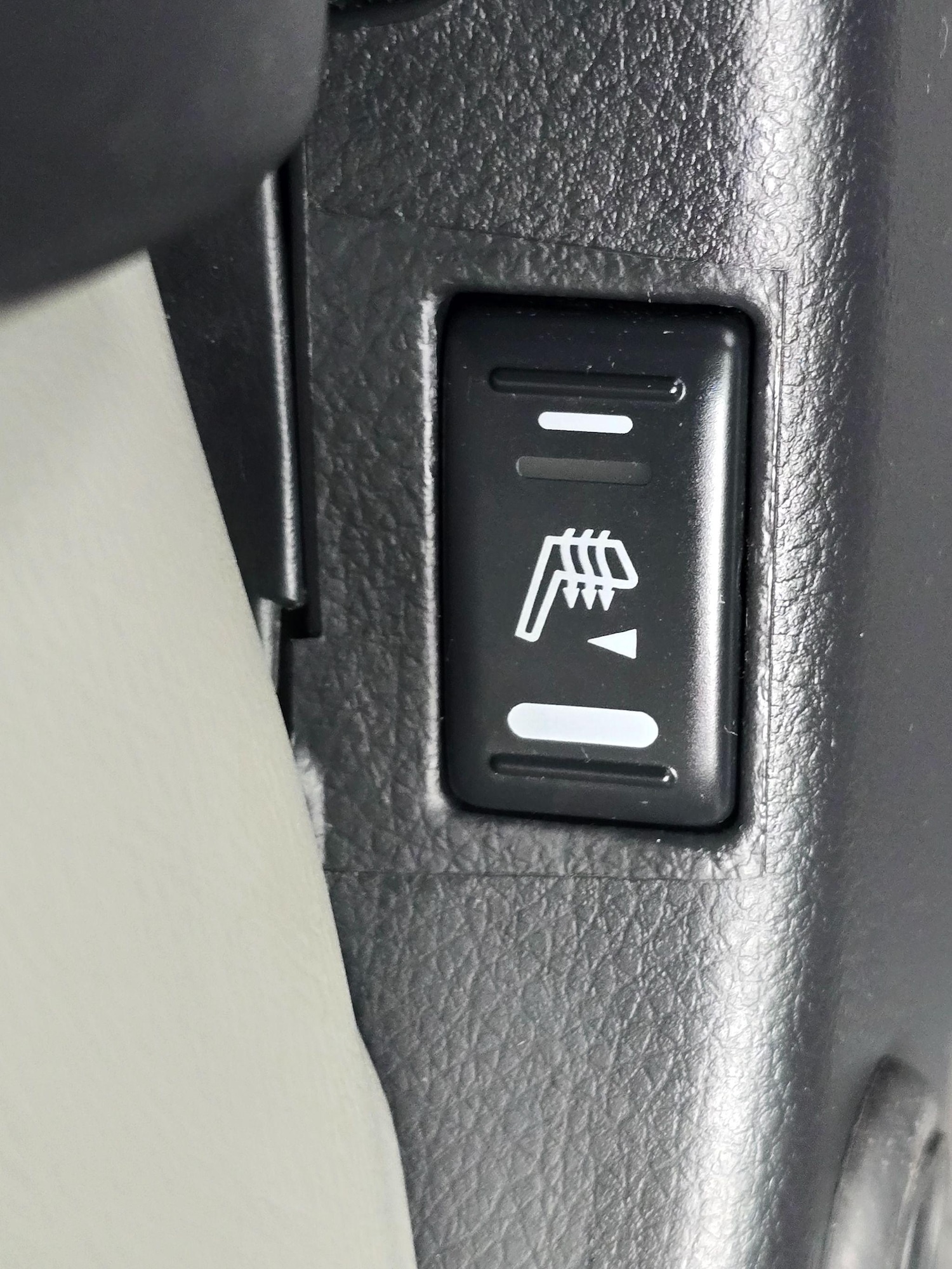 Used Nissan Elgrand 2025 for sale - 76988135: Photo 49