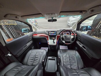 Used Toyota Vellfire 2010 for sale - 77970731: Photo