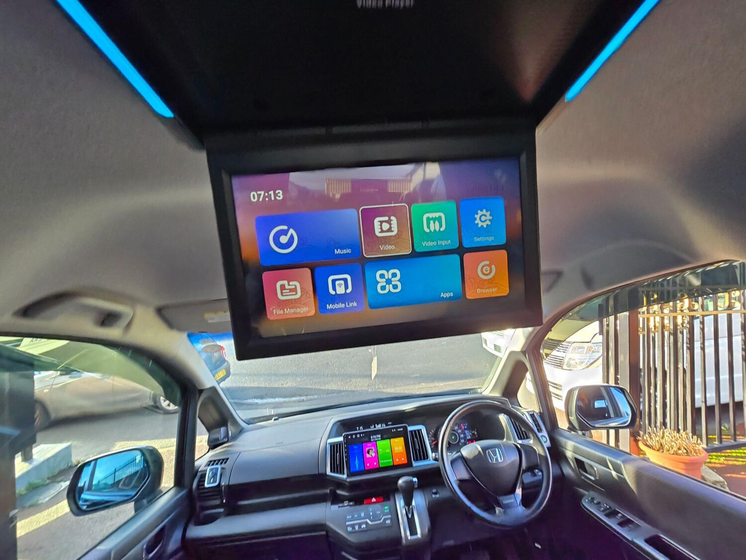 Used Honda Stepwagon for sale - 76866545: Photo 30