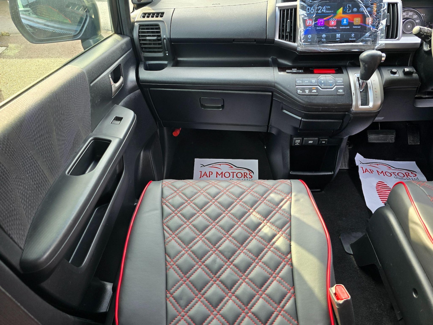 Used Honda Stepwagon for sale - 76866545: Photo 32