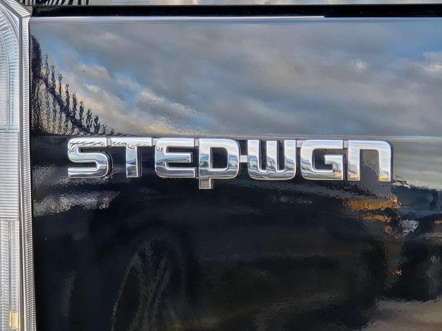 Used Honda Stepwagon for sale - 76936559: Photo 31