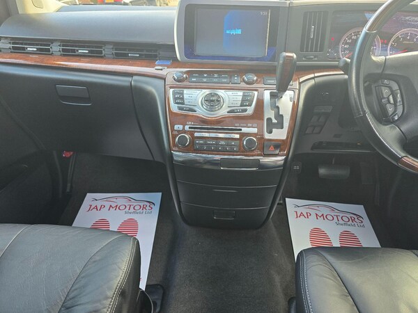 Used Nissan Elgrand 2009 for sale - 74339228: Photo 29