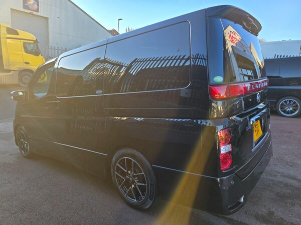 Used Nissan Elgrand 2009 for sale - 74339228: Photo 40