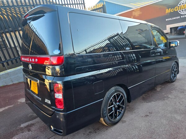 Used Nissan Elgrand 2009 for sale - 74339228: Photo 41