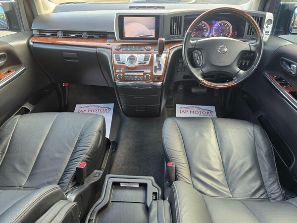 Used Nissan Elgrand 2009 for sale - 74339228: Photo 42