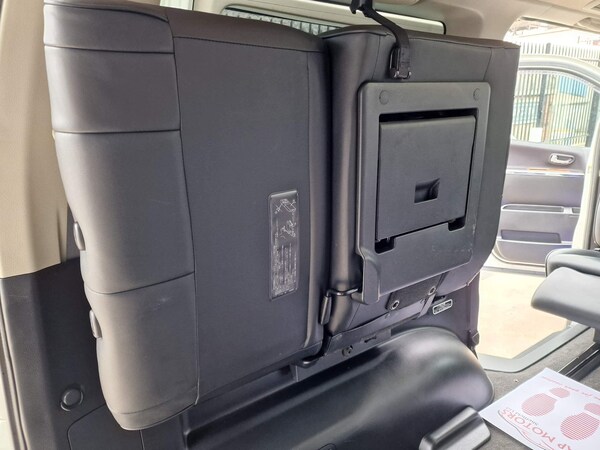 Used Nissan Elgrand 2009 for sale - 74339228: Photo 46