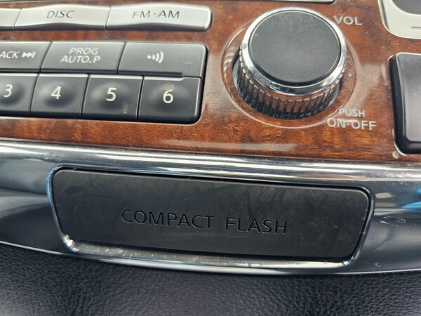 Used Nissan Elgrand 2009 for sale - 74339228: Photo 57