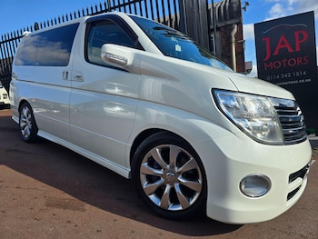 Used Nissan Elgrand 2006 for sale - 79039470: Photo