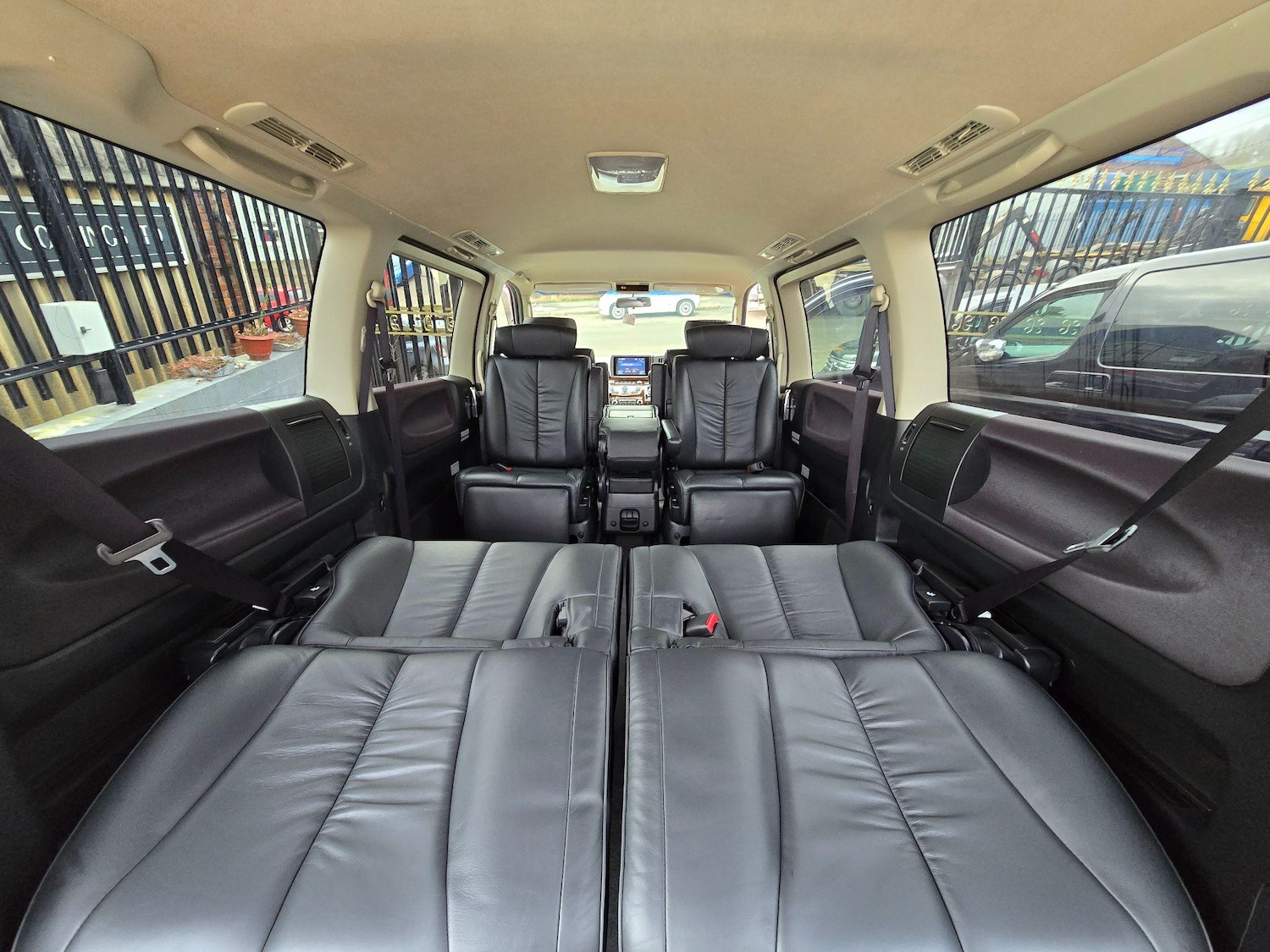 Vehicle 33