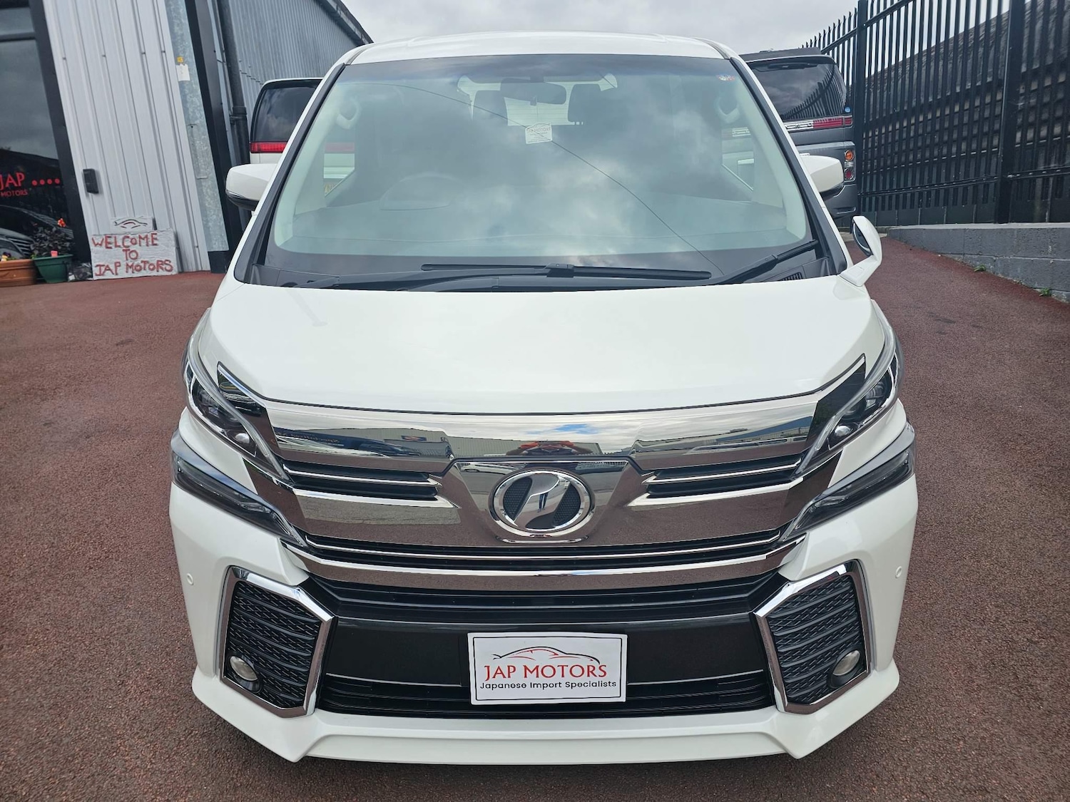Used Toyota Vellfire 2024 for sale - 76995099: Photo 10