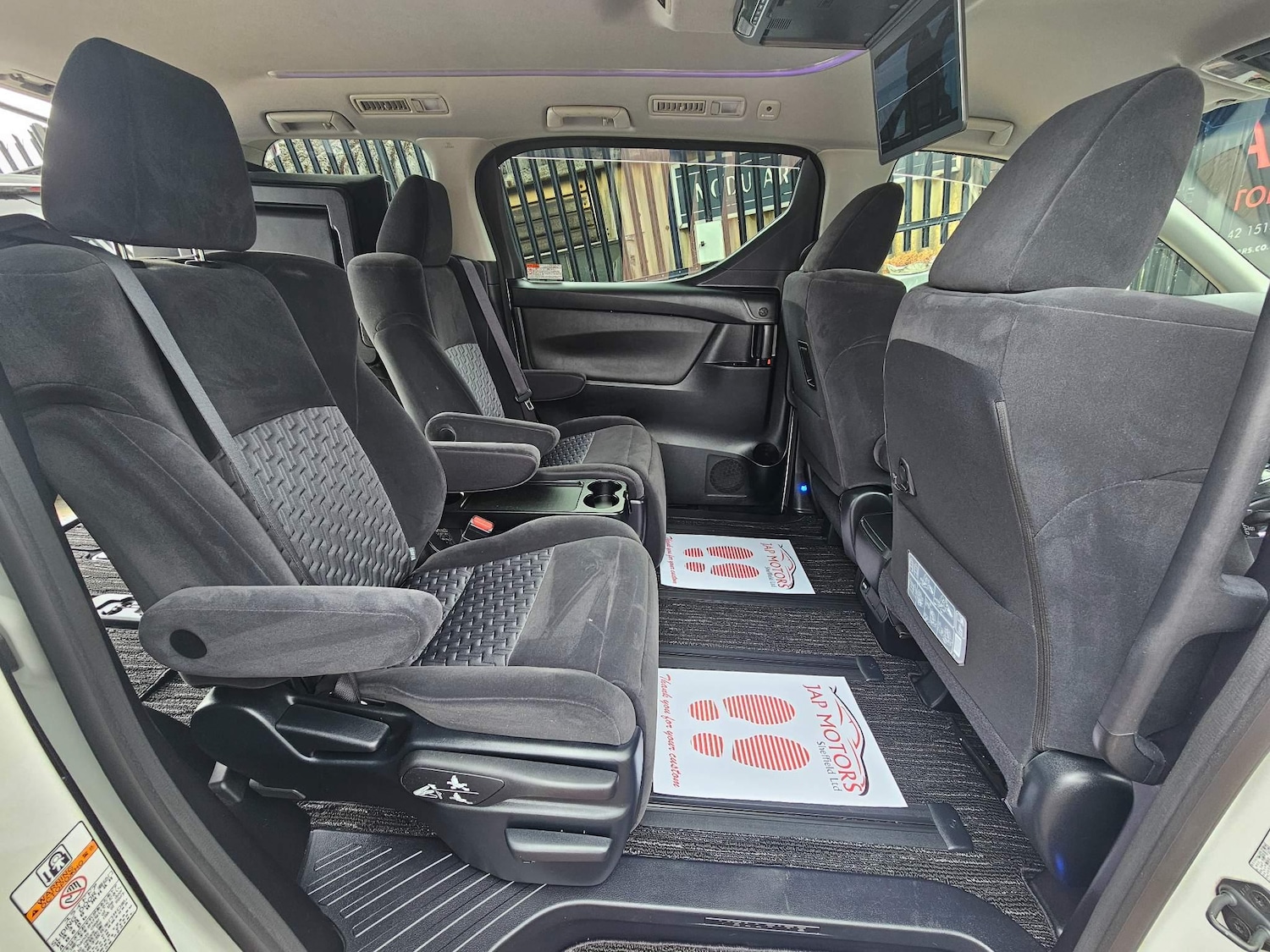 Used Toyota Vellfire 2024 for sale - 76995099: Photo 18