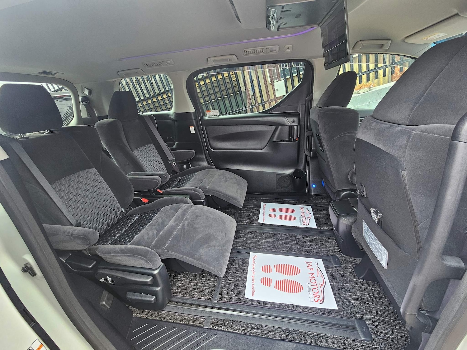 Used Toyota Vellfire 2024 for sale - 76995099: Photo 19