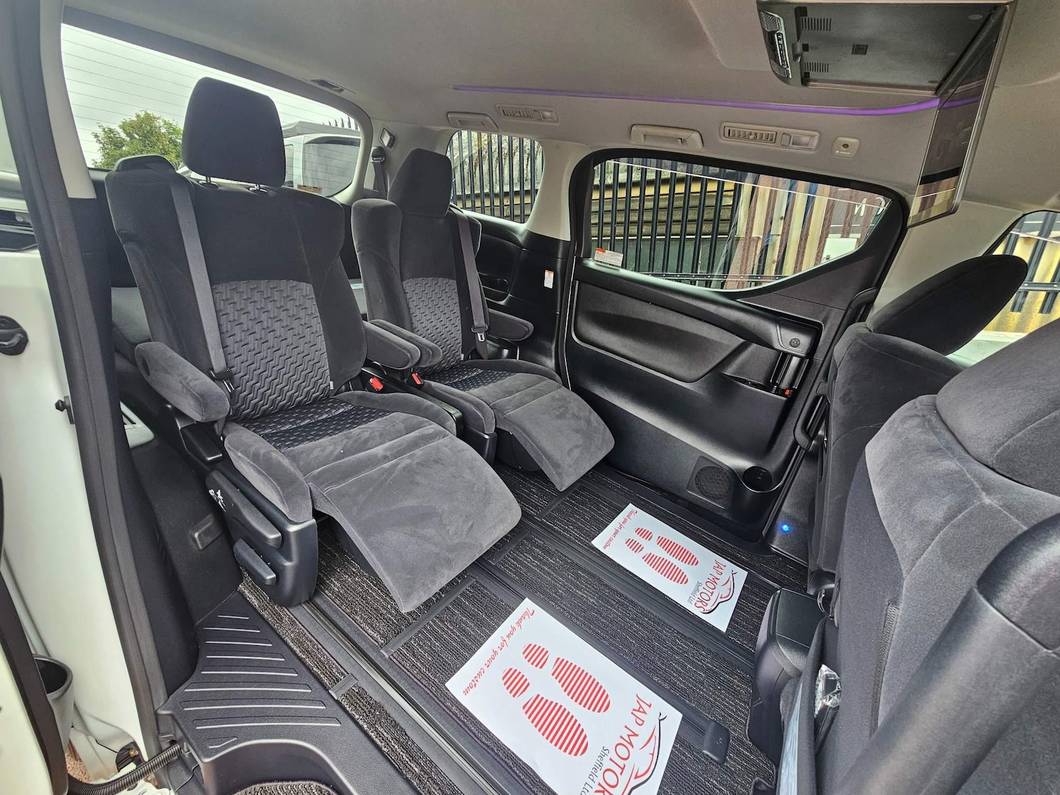 Used Toyota Vellfire 2024 for sale - 76995099: Photo 20