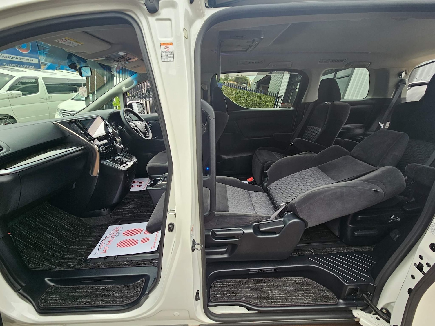 Used Toyota Vellfire 2024 for sale - 76995099: Photo 31