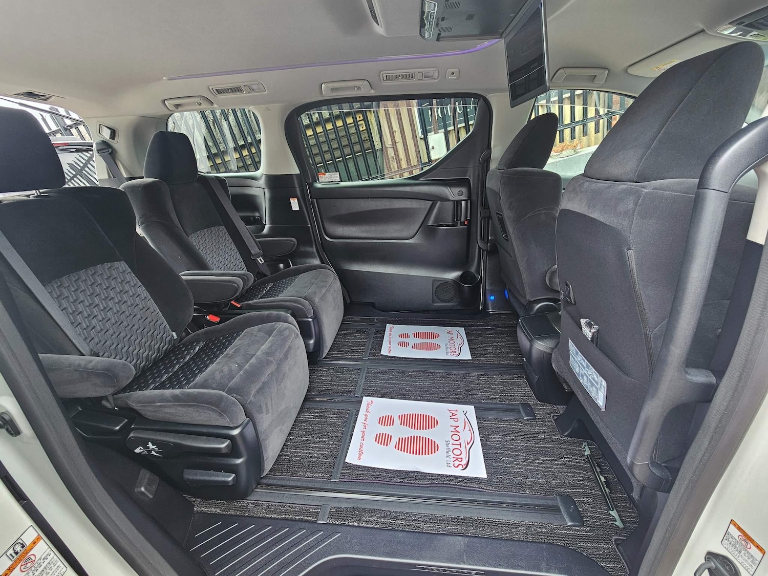 Used Toyota Vellfire 2024 for sale - 76995099: Photo 4