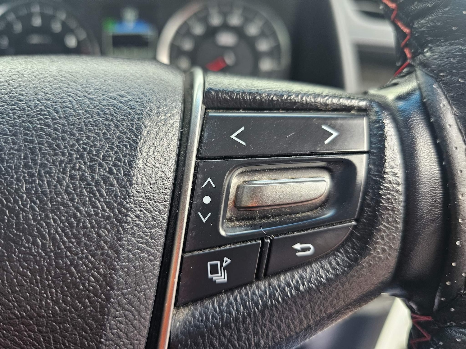 Used Toyota Vellfire 2024 for sale - 76995099: Photo 45