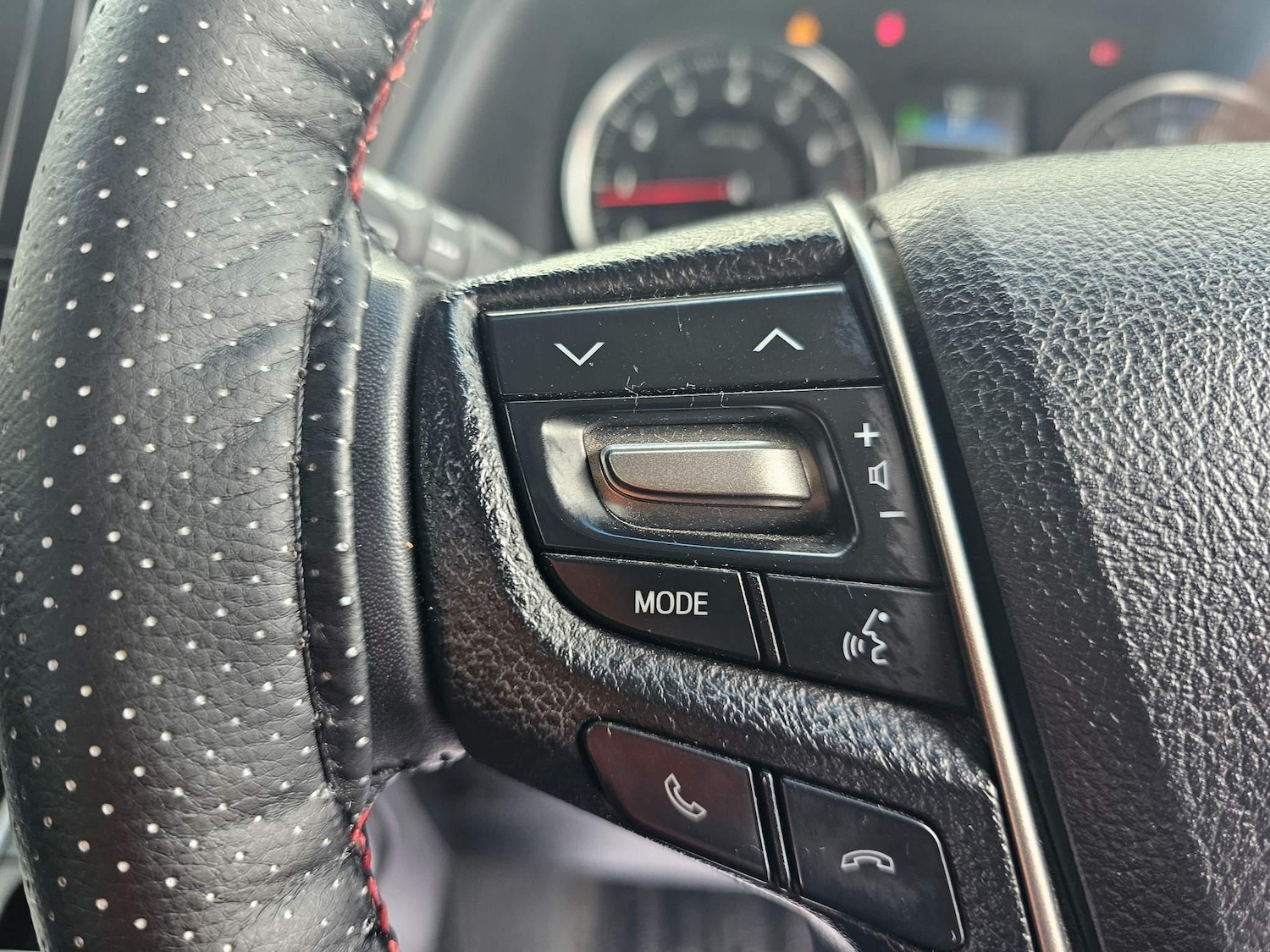 Used Toyota Vellfire 2024 for sale - 76995099: Photo 46